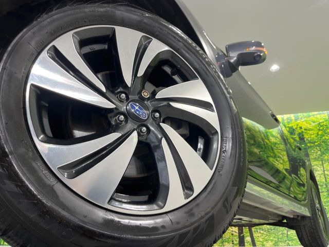�y����17�C���`�A���~�z�C�[���z�O�ςɃ}�b�`���������A���~�z�C�[���𑕒����Ă���܂��B�e��ЊO�A���~�z�C�[����A�X�^�b�h���X�^�C�����戵�����Ă���܂��B���񂲑��k����������