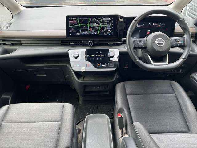 セレナ1.4 e-POWER ハイウェイスターV
