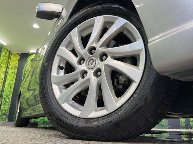 �y����16�C���`�A���~�z�C�[���z�O�ςɃ}�b�`���������A���~�z�C�[���𑕒����Ă���܂��B�e��ЊO�A���~�z�C�[����A�X�^�b�h���X�^�C�����戵�����Ă���܂��B���񂲑��k����������