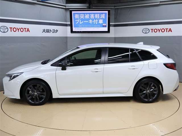 カローラツーリング1.8 ハイブリッド W×B
