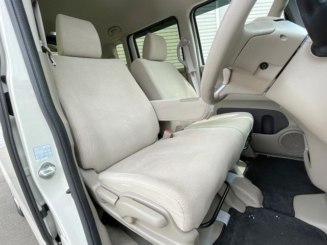 �^�]�Ȃ܂��ɂ͏\���ȃX�y�[�X������A�啿�ȕ��ł��������^�]���Ă�����������ł��B