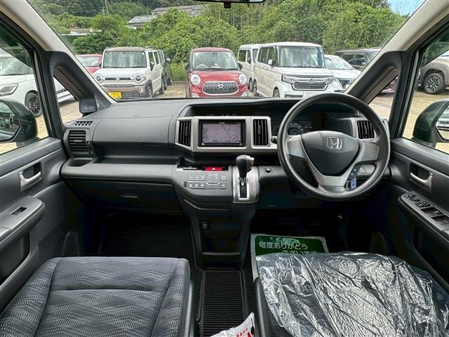ステップワゴン2.0 G