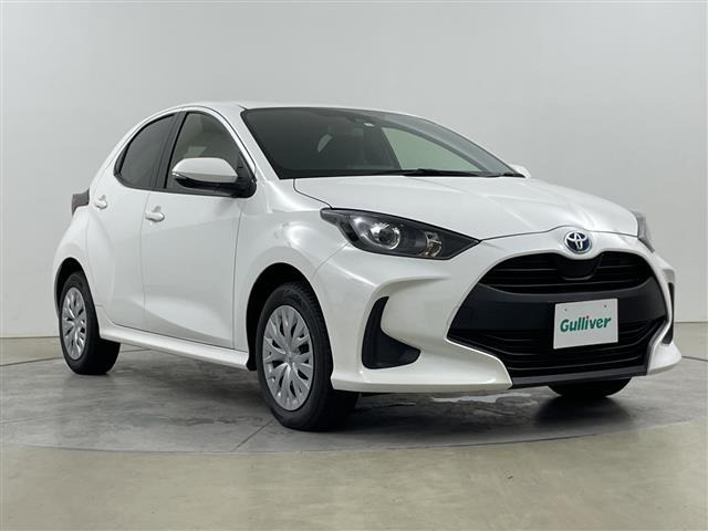 ヤリス1.5 ハイブリッド X E-Four 4WD