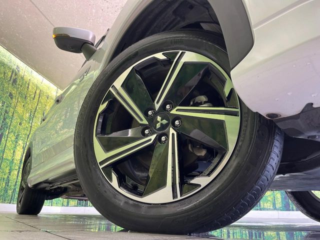 �y����18�C���`�A���~�z�C�[���z�O�ςɃ}�b�`���������A���~�z�C�[���𑕒����Ă���܂��B�e��ЊO�A���~�z�C�[����A�X�^�b�h���X�^�C�����戵�����Ă���܂��B���񂲑��k����������