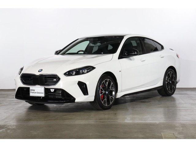 2シリーズグランクーペM235 xドライブ 4WD