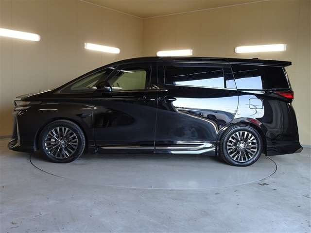 ヴェルファイアハイブリッド 2.5 Z プレミア E-Four 4WD