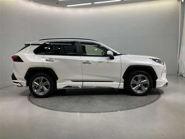 RAV42.5 ハイブリッド G E-Four 4WD