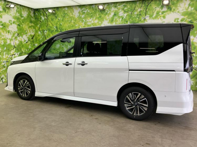 セレナ1.4 e-POWER ルキシオン