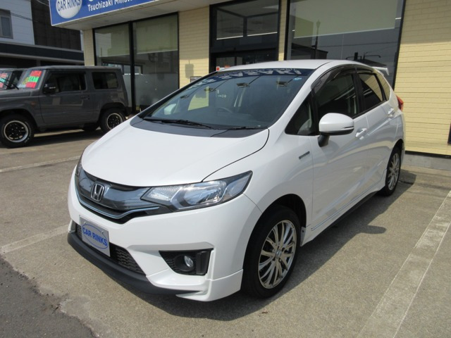 フィット1.5 ハイブリッド Sパッケージ 4WD