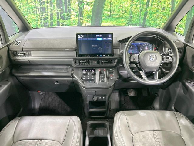 ステップワゴン2.0 e:HEV スパーダ プレミアムライン