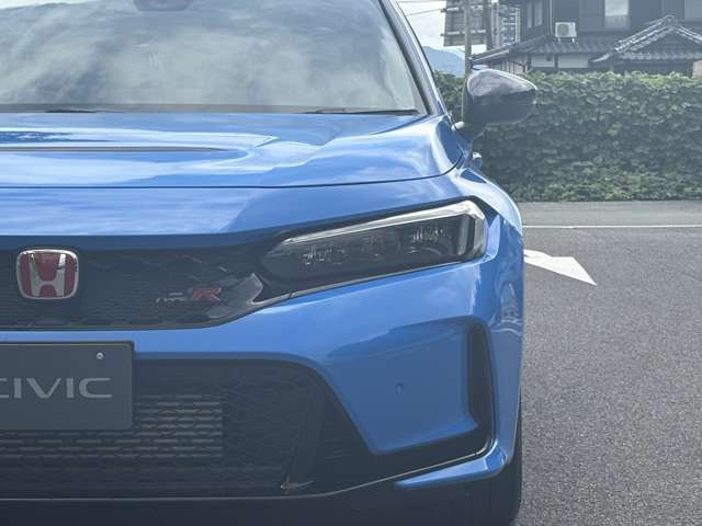 シビックタイプR2.0 レーシング ブラックパッケージ