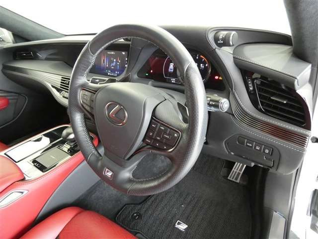 LS500 Fスポーツ