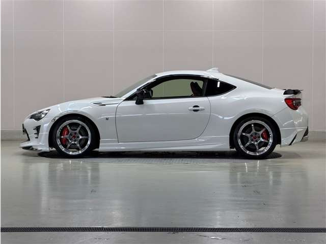 862.0 GT リミテッド ブラックパッケージ