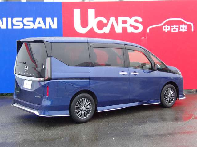 セレナ1.4 e-POWER AUTECH