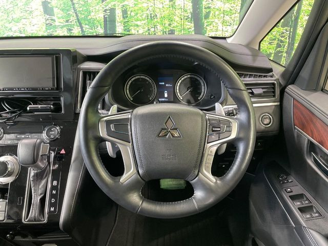 【ステアリングスイッチ】運転中、前方から目線をそらすことなく、オーディオ等の操作が可能な便利機能!安心&快適なドライブを演出してくれます♪