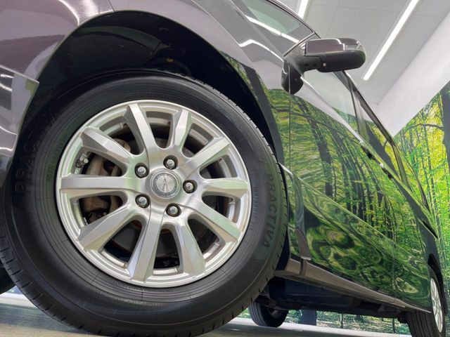 �y15�C���`�A���~�z�C�[���z�O�ςɃ}�b�`�����A���~�z�C�[���𑕒����Ă���܂��B�e��A���~�z�C�[����A�X�^�b�h���X�^�C�����戵�����Ă���܂��B���񂲑��k����������
