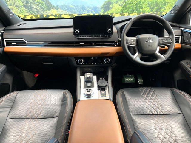 アウトランダーPHEV 2.4 P 4WD