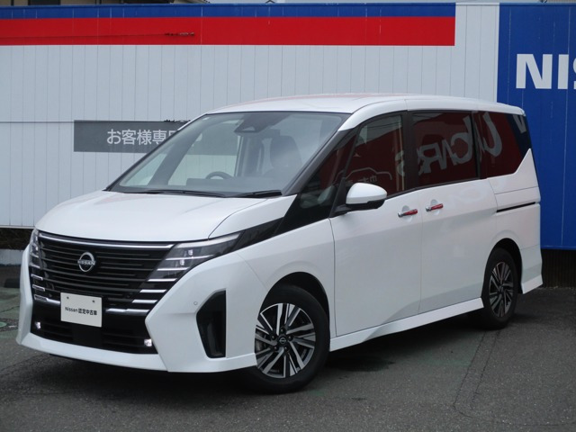 セレナ1.4 e-POWER ハイウェイスターV