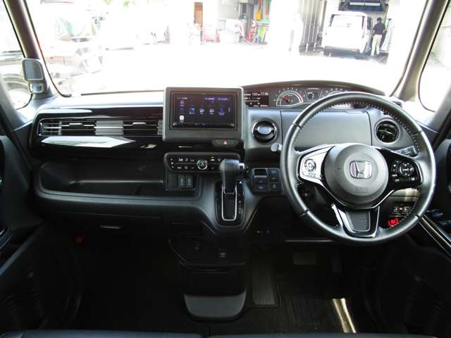 N-BOXカスタムL ターボ 4WD