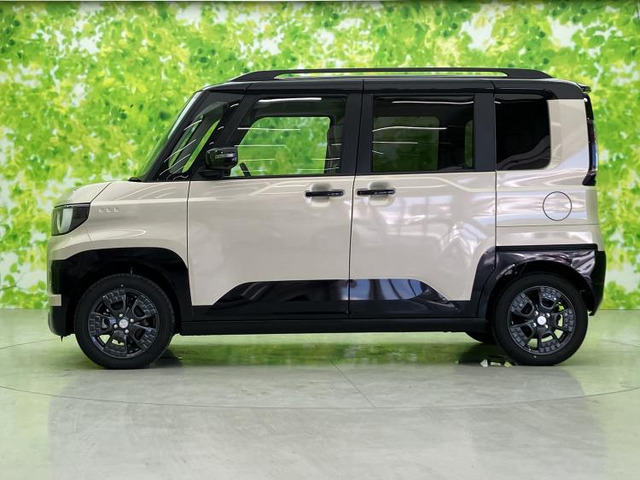 デリカミニT プレミアム デリマル パッケージ 4WD