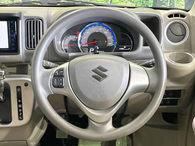 �y�X�e�A�����O�X�C�b�`�z�^�]���A�O������ڐ������炷���ƂȂ��A�I�[�f�B�I���̑��삪�\�ȕ֗��@�\!���S&���K�ȃh���C�u�����o���Ă���܂���