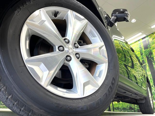 �y����17�C���`�A���~�z�C�[���z�O�ςɃ}�b�`���������A���~�z�C�[���𑕒����Ă���܂��B�e��ЊO�A���~�z�C�[����A�X�^�b�h���X�^�C�����戵�����Ă���܂��B���񂲑��k����������