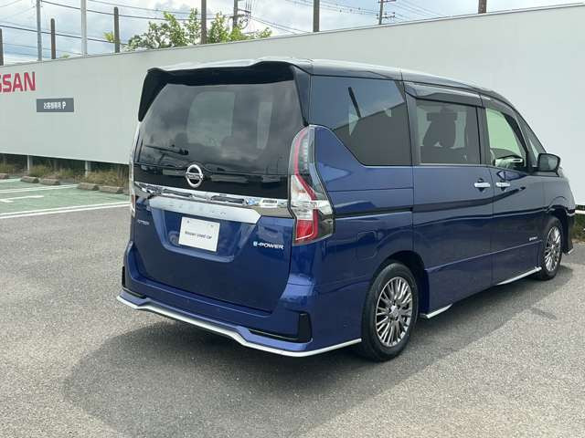 セレナ1.2 e-POWER AUTECH