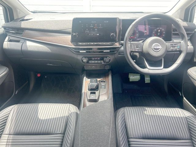 ノートオーラ1.2 G レザーエディション