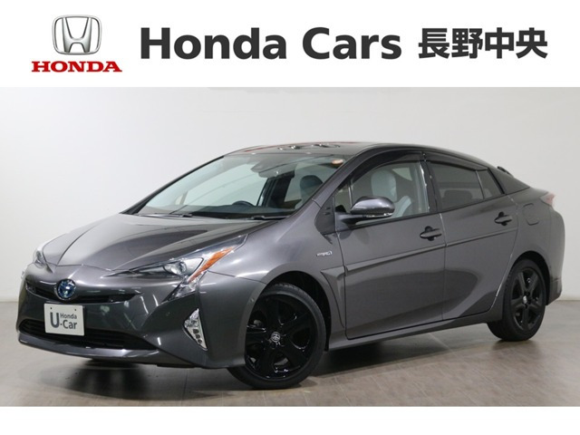 プリウス1.8 A プレミアム ツーリングセレクション E-Four 4WD