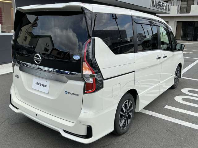 セレナ1.2 e-POWER ハイウェイスターV