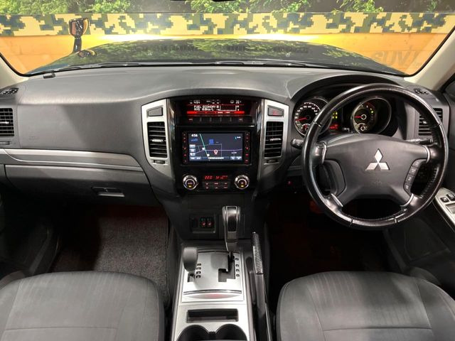 パジェロ3.2 ロング エクシード ディーゼル 4WD