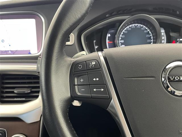 V40D4 インスクリプション ディーゼル