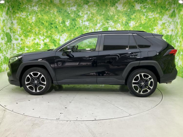 RAV42.0 アドベンチャー 4WD