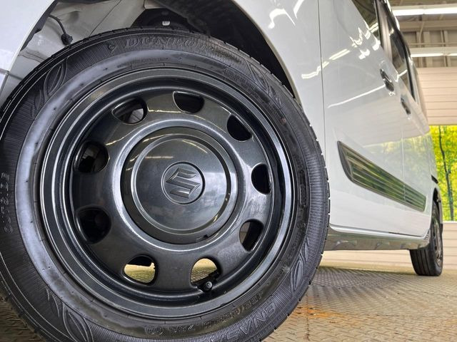 �y����14�C���`�A���~�z�C�[���z�O�ςɃ}�b�`���������A���~�z�C�[���𑕒����Ă���܂��B�e��ЊO�A���~�z�C�[����A�X�^�b�h���X�^�C�����戵�����Ă���܂��B���񂲑��k����������
