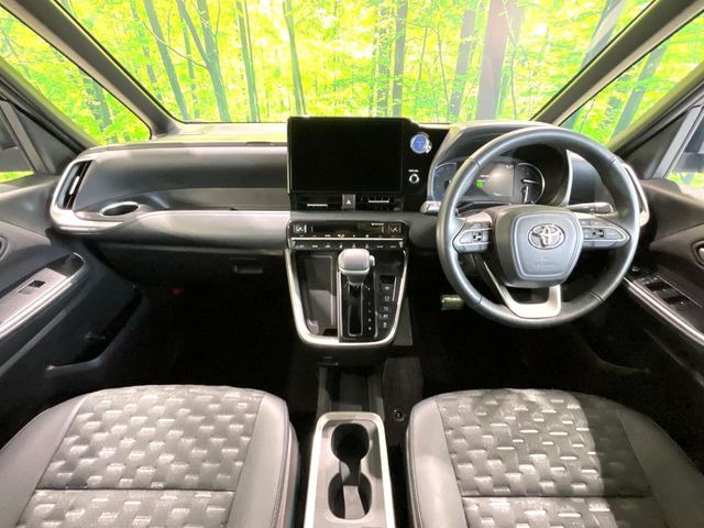 ヴォクシー1.8 ハイブリッド S-Z
