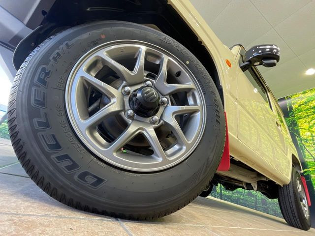 �y����16�C���`�A���~�z�C�[���z�O�ςɃ}�b�`���������A���~�z�C�[���𑕒����Ă���܂��B�e��ЊO�A���~�z�C�[����A�X�^�b�h���X�^�C�����戵�����Ă���܂��B���񂲑��k����������