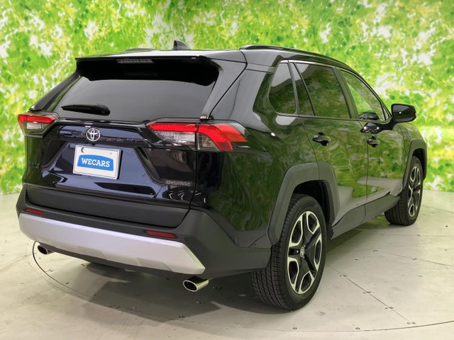 RAV42.0 アドベンチャー 4WD