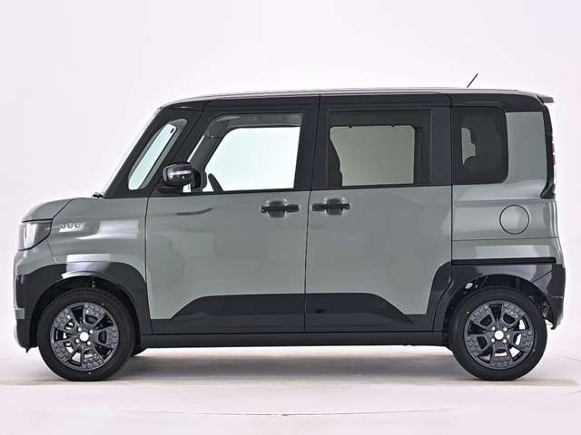 デリカミニT プレミアム デリマル パッケージ 4WD