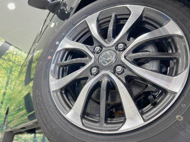 �y����14�C���`�A���~�z�C�[���z�O�ςɃ}�b�`���������A���~�z�C�[���𑕒����Ă���܂��B�e��ЊO�A���~�z�C�[����A�X�^�b�h���X�^�C�����戵�����Ă���܂��B���񂲑��k����������