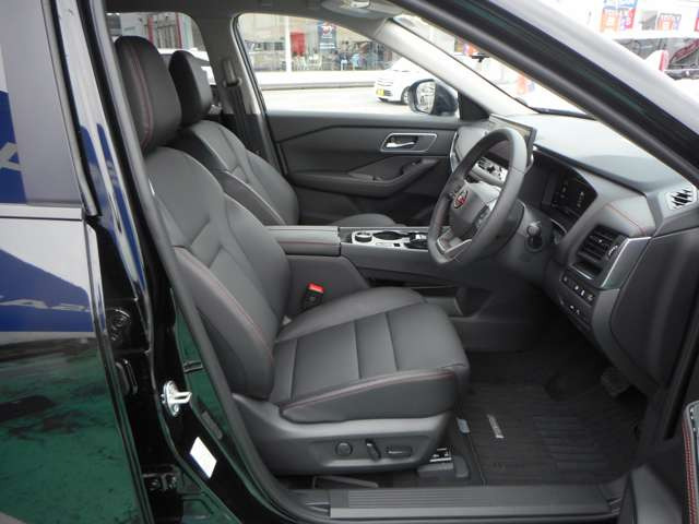 エクストレイル1.5 ロック クリーク e-4ORCE 4WD
