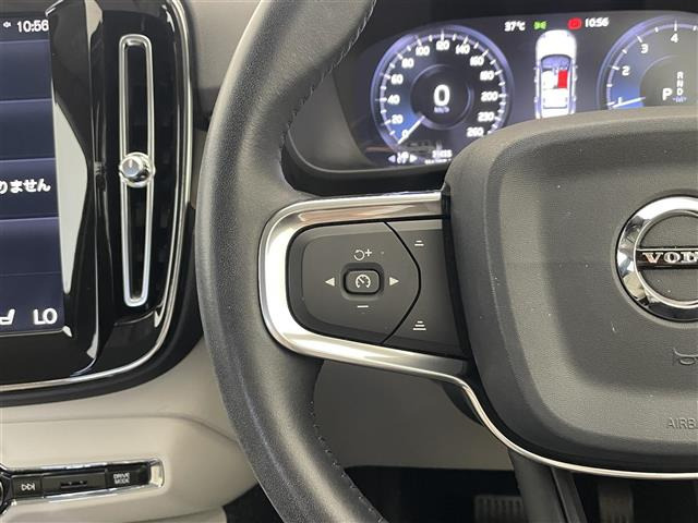 XC40T4 AWD インスクリプション 4WD