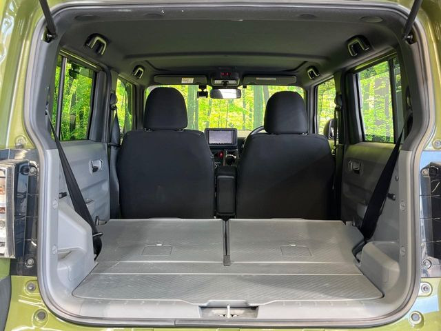 普段のお買い物や通勤、送迎等に十分な荷室スペースを確保しております。セカンドシートを倒すと、大きな荷物の積載も可能です♪