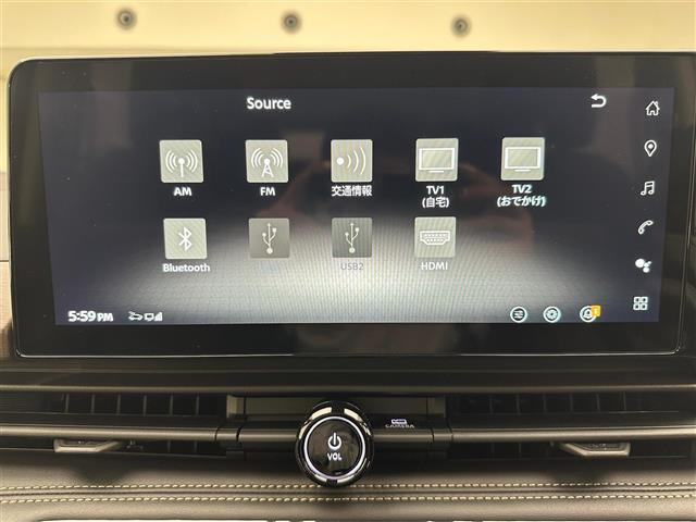 セレナ1.4 e-POWER ハイウェイスターV