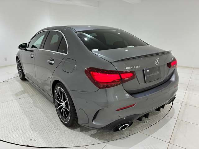AクラスセダンAMG A35 4マチック 4WD