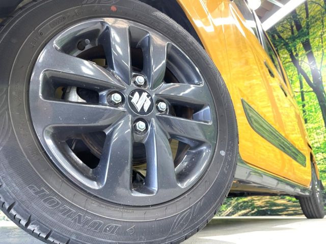 �y����14�C���`�A���~�z�C�[���z�O�ςɃ}�b�`���������A���~�z�C�[���𑕒����Ă���܂��B�e��ЊO�A���~�z�C�[����A�X�^�b�h���X�^�C�����戵�����Ă���܂��B���񂲑��k����������