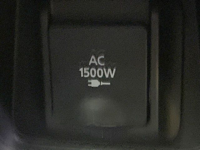 【1500Wアクセサリーコンセント】消費電力1500Wまでの家電が使えます。キャンプやスポーツ・アウトドアでのアクティビティはもちろん、災害・停電の際に大活躍♪