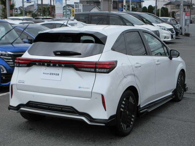 ノートオーラ1.2 G レザーエディション