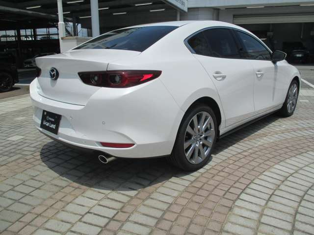 MAZDA3セダン2.0 20S ツーリング