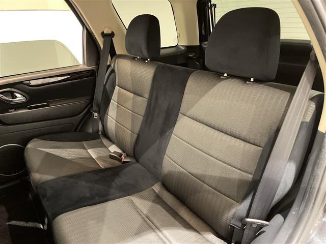 エスケープ2.3 XLT 4WD