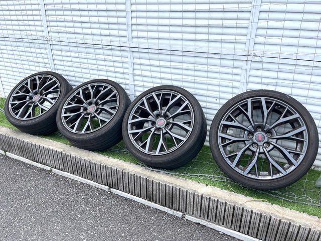 �y����19�C���`�A���~�z�C�[���z������̂��������������܂��B�����k���͂������܂�����A���Ј�x���A�����҂����Ă���܂��B